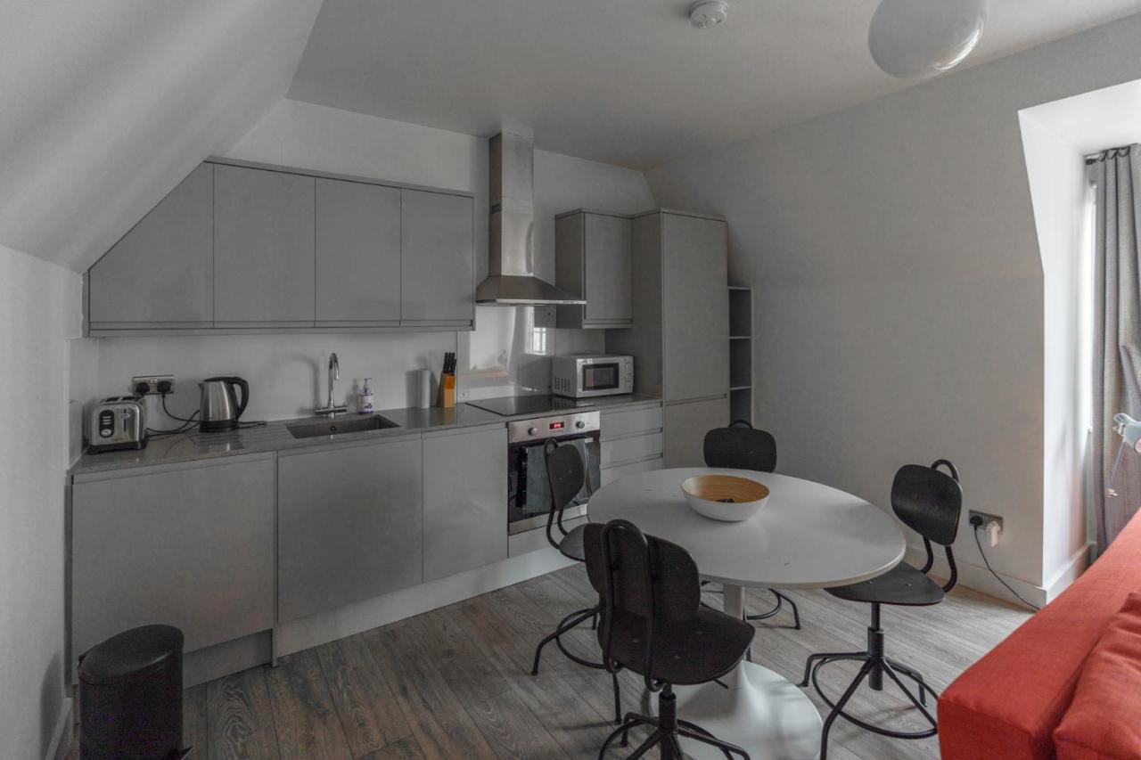 Top Floor Apartment High Street Kensington Londra Exterior foto