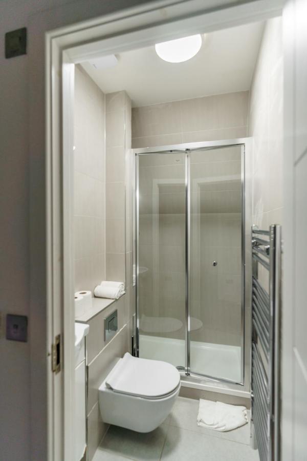 Top Floor Apartment High Street Kensington Londra Exterior foto